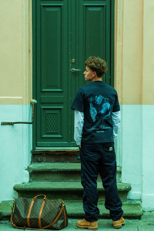 "LIVING DREAMS" T-SHIRT